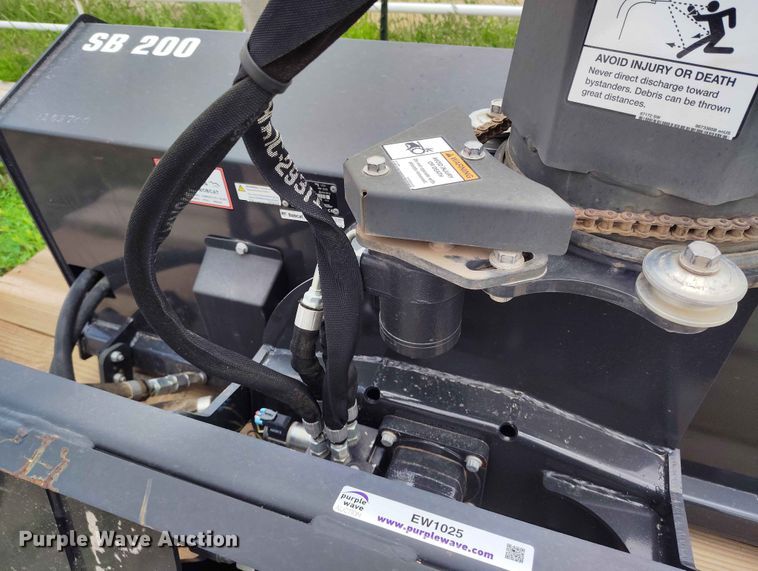image for item EW1025 2019 Bobcat SB200 skid steer snow blower