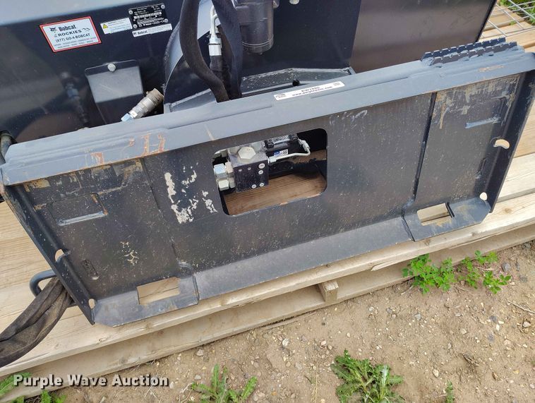 image for item EW1025 2019 Bobcat SB200 skid steer snow blower