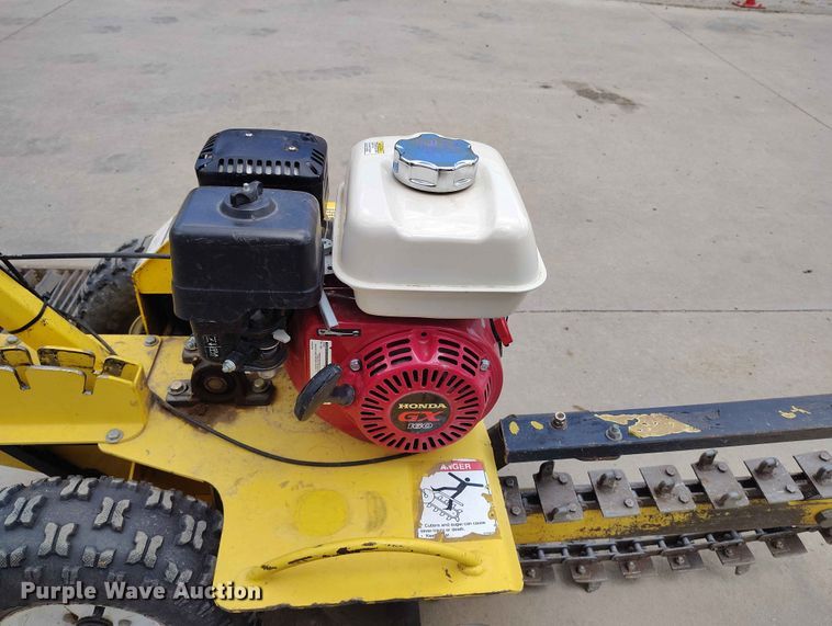 image for item EW1026 Ground Hog T-4 HS18 trencher