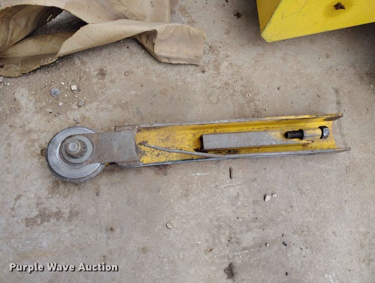 image for item EW1027 Ground Hog T-4 HS18 trencher