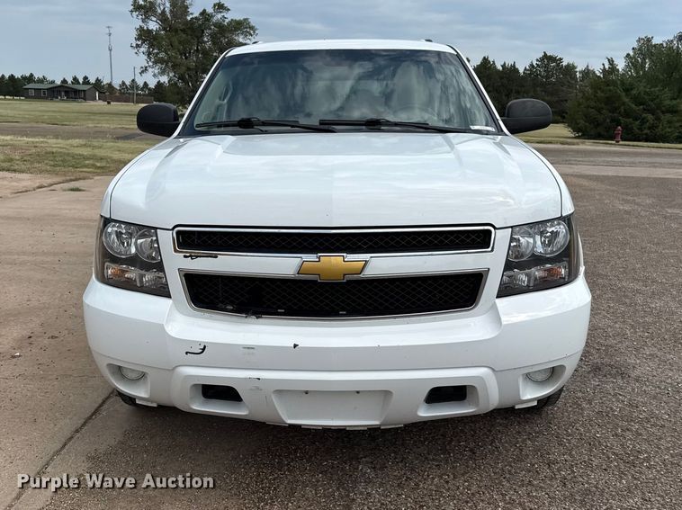 image for item EW4018 2013 Chevrolet Suburban SUV