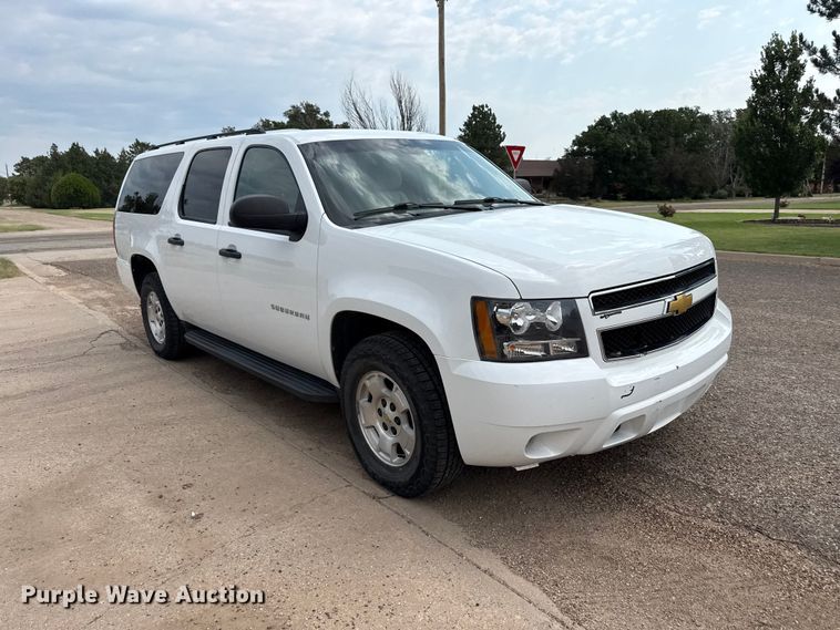 image for item EW4018 2013 Chevrolet Suburban SUV