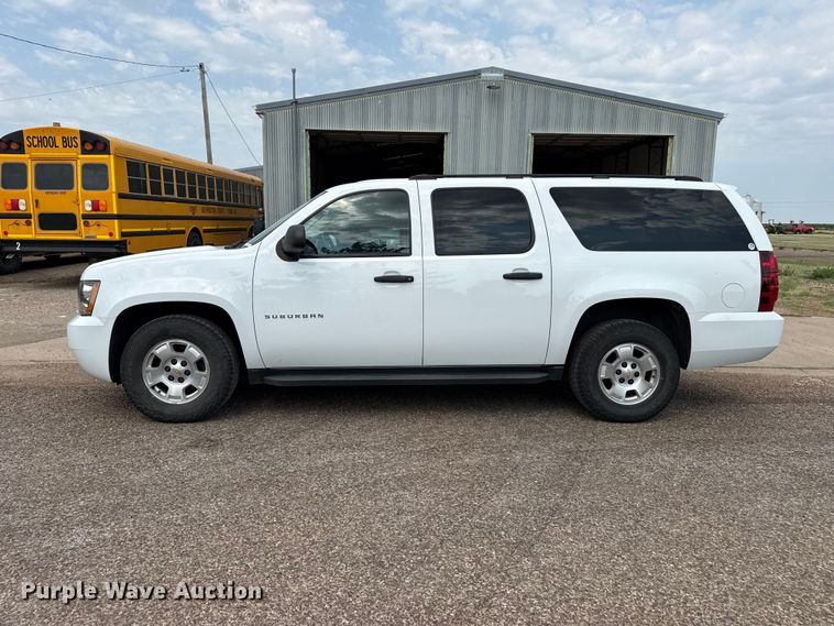image for item EW4018 2013 Chevrolet Suburban SUV