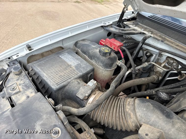 image for item EW4018 2013 Chevrolet Suburban SUV