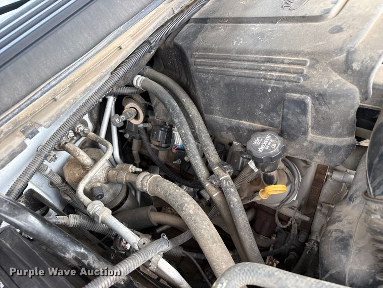 image for item EW4018 2013 Chevrolet Suburban SUV