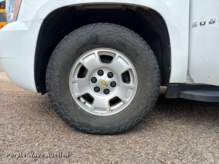 image for item EW4018 2013 Chevrolet Suburban SUV