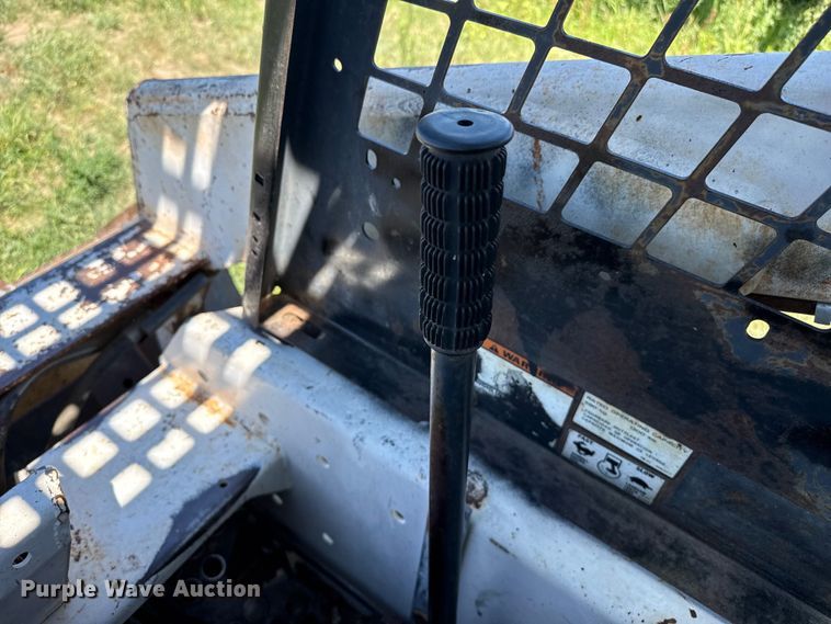 image for item EW4046 1991 Bobcat 743B skid steer loader