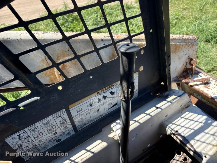 image for item EW4046 1991 Bobcat 743B skid steer loader