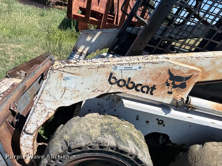 image for item EW4046 1991 Bobcat 743B skid steer loader