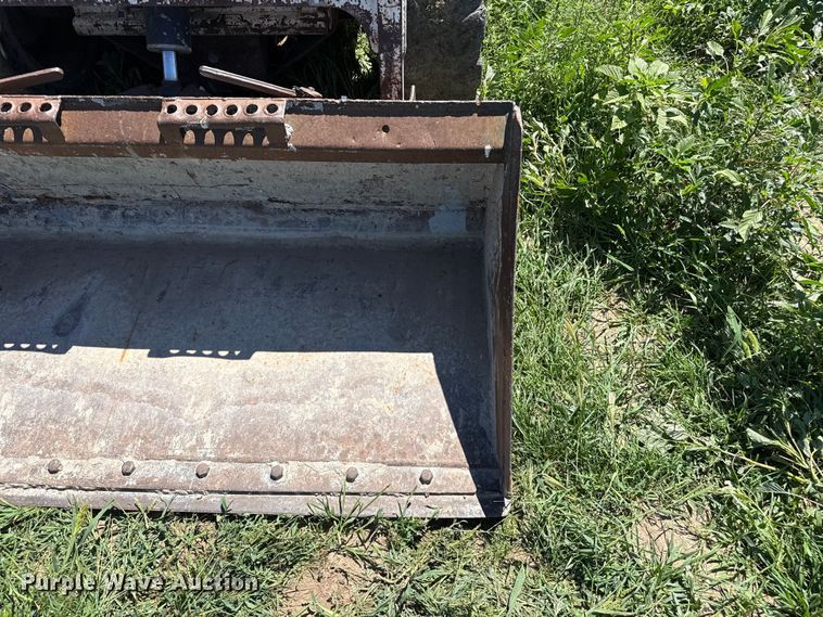 image for item EW4046 1991 Bobcat 743B skid steer loader