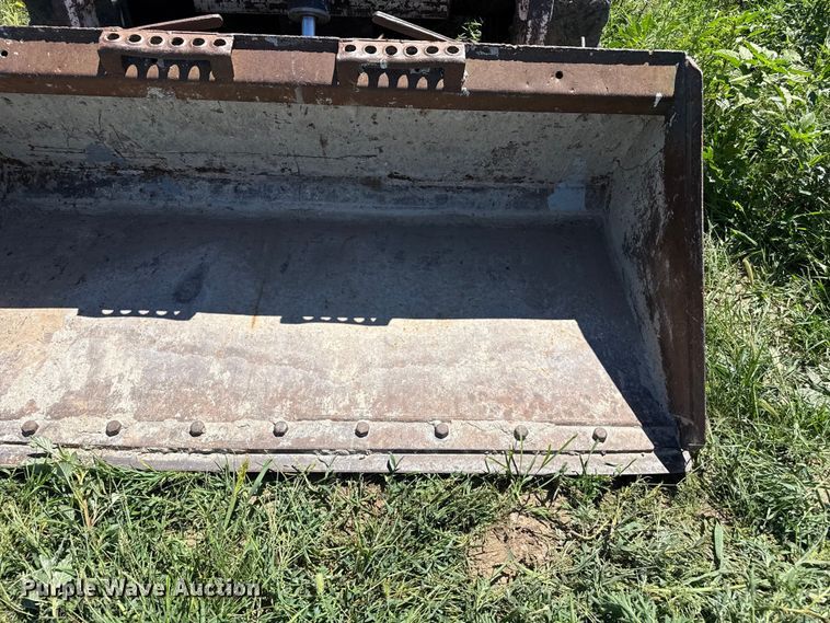 image for item EW4046 1991 Bobcat 743B skid steer loader