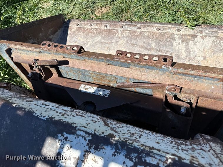 image for item EW4046 1991 Bobcat 743B skid steer loader