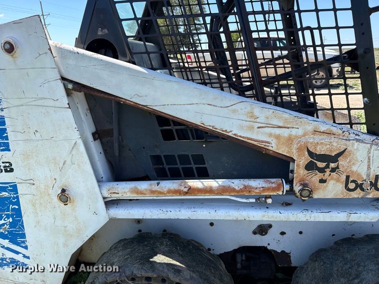 image for item EW4046 1991 Bobcat 743B skid steer loader