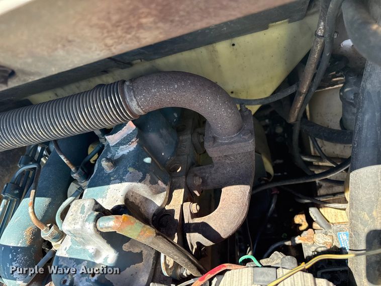 image for item EW4046 1991 Bobcat 743B skid steer loader