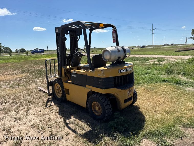 image for item EW4047 Daewoo G25-2 forklift