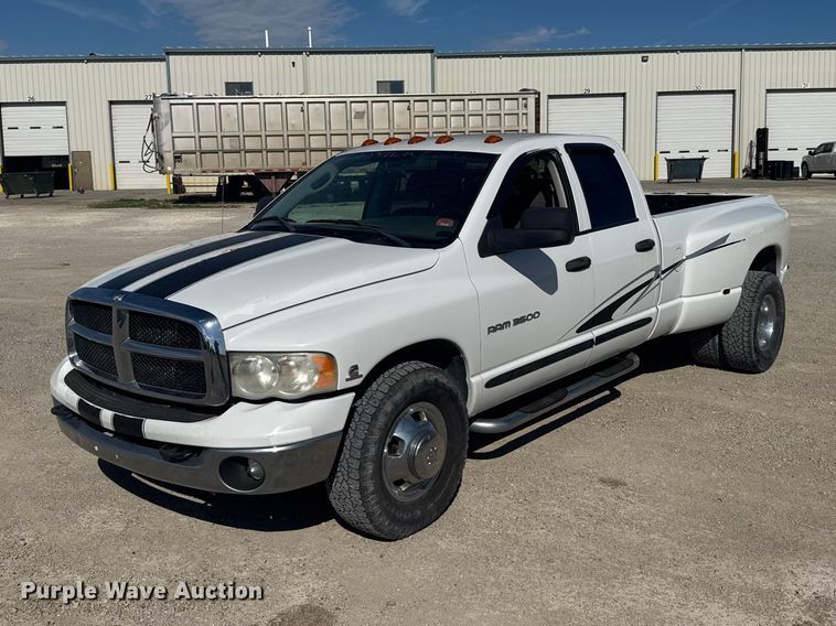 image for item EW4890 2005 Dodge Ram 3500 Ext. Cab pickup truck