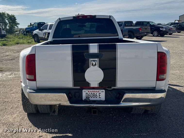 image for item EW4890 2005 Dodge Ram 3500 Ext. Cab pickup truck