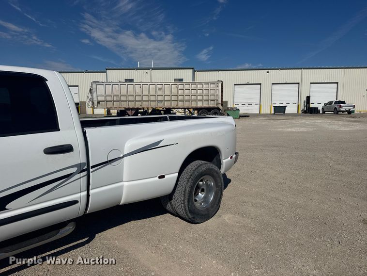 image for item EW4890 2005 Dodge Ram 3500 Ext. Cab pickup truck