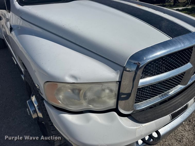image for item EW4890 2005 Dodge Ram 3500 Ext. Cab pickup truck