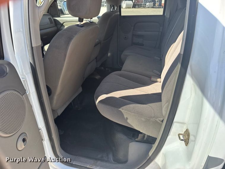 image for item EW4890 2005 Dodge Ram 3500 Ext. Cab pickup truck