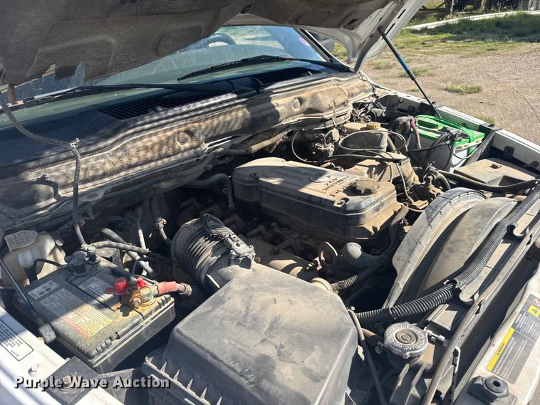 image for item EW4890 2005 Dodge Ram 3500 Ext. Cab pickup truck
