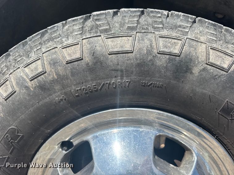 image for item EW4890 2005 Dodge Ram 3500 Ext. Cab pickup truck