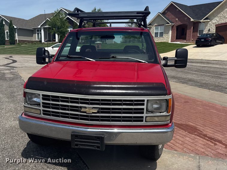 image for item EW4912 1992 Chevrolet C2500 pickup truck