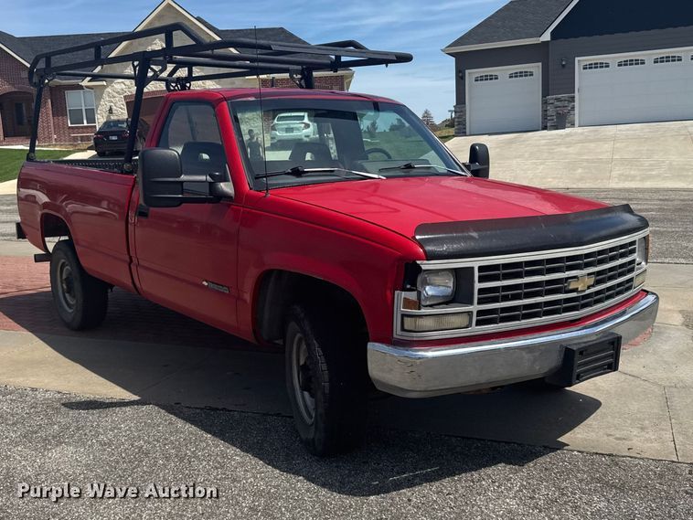 image for item EW4912 1992 Chevrolet C2500 pickup truck