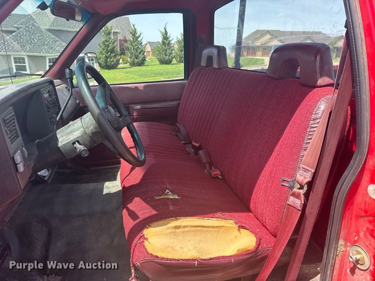 image for item EW4912 1992 Chevrolet C2500 pickup truck