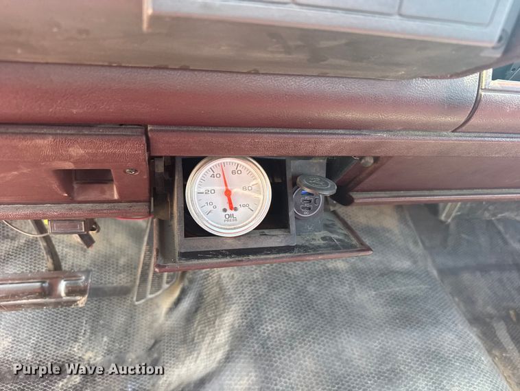 image for item EW4912 1992 Chevrolet C2500 pickup truck