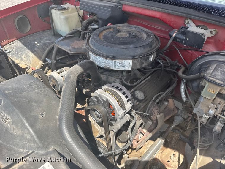 image for item EW4912 1992 Chevrolet C2500 pickup truck