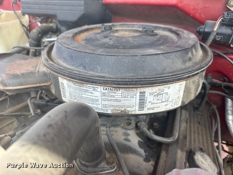 image for item EW4912 1992 Chevrolet C2500 pickup truck