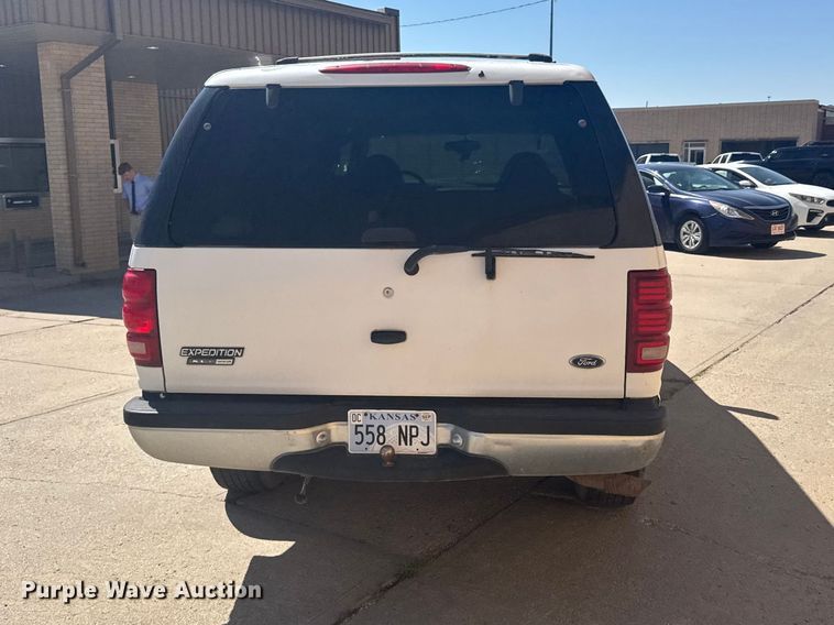 image for item EW4929 2001 Ford Expedition XLT SUV