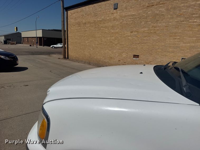 image for item EW4929 2001 Ford Expedition XLT SUV