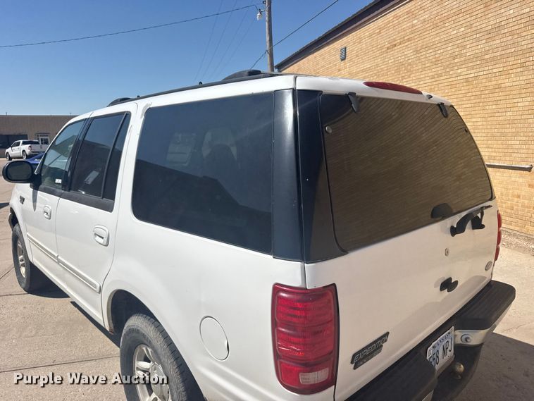 image for item EW4929 2001 Ford Expedition XLT SUV