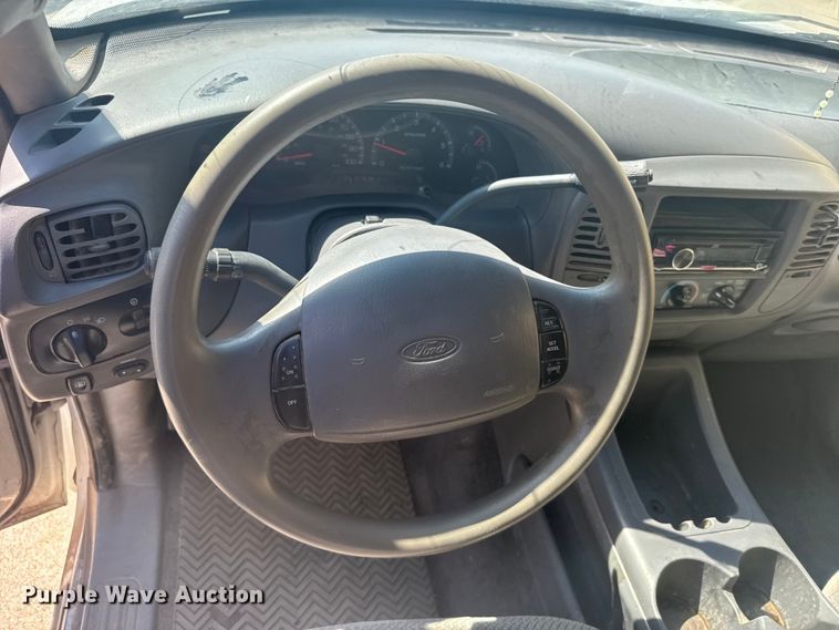 image for item EW4929 2001 Ford Expedition XLT SUV