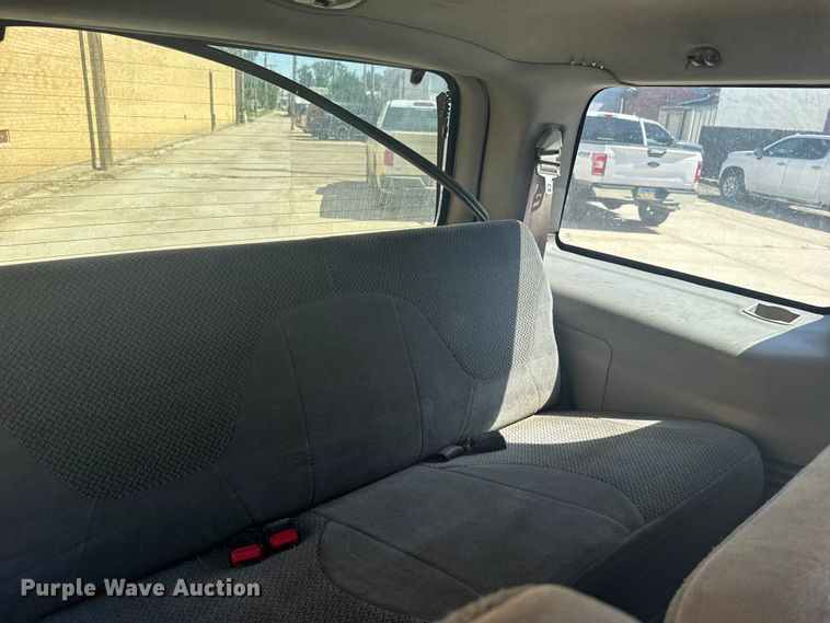 image for item EW4929 2001 Ford Expedition XLT SUV