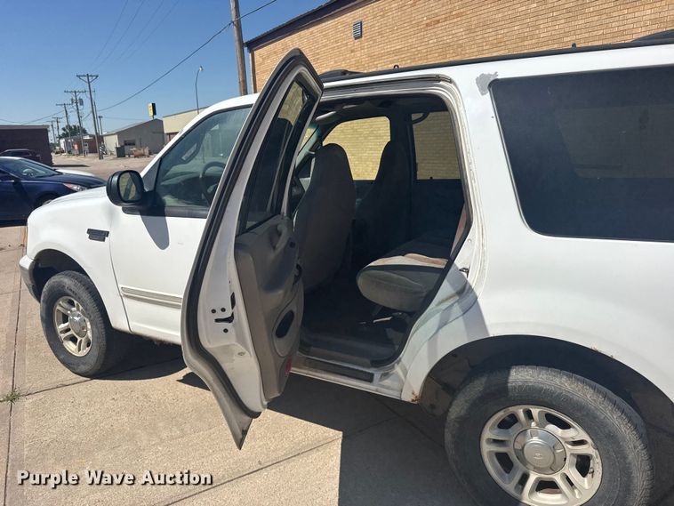 image for item EW4929 2001 Ford Expedition XLT SUV