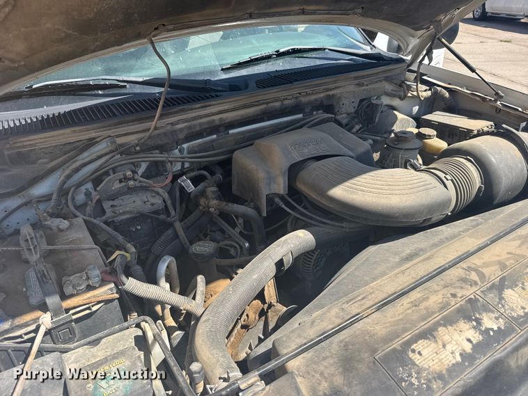 image for item EW4929 2001 Ford Expedition XLT SUV
