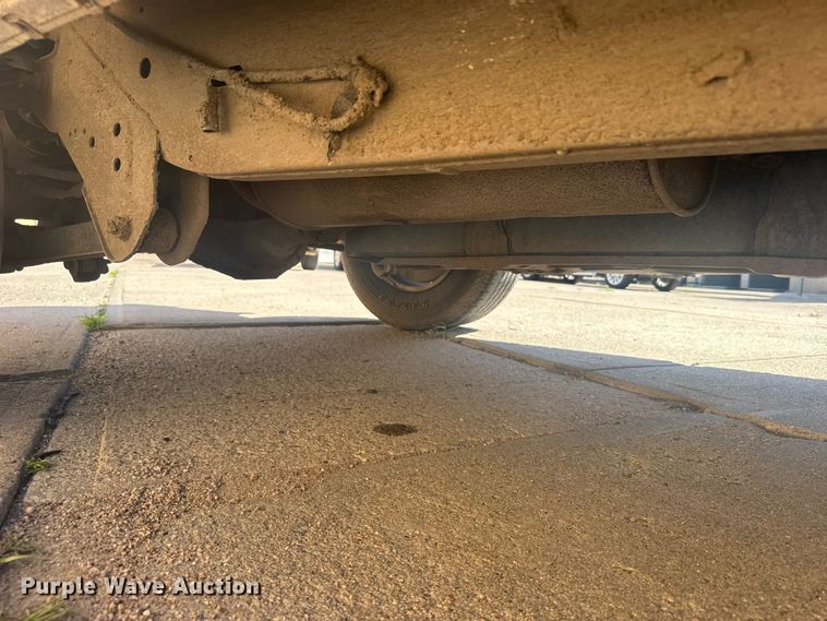 image for item EW4929 2001 Ford Expedition XLT SUV
