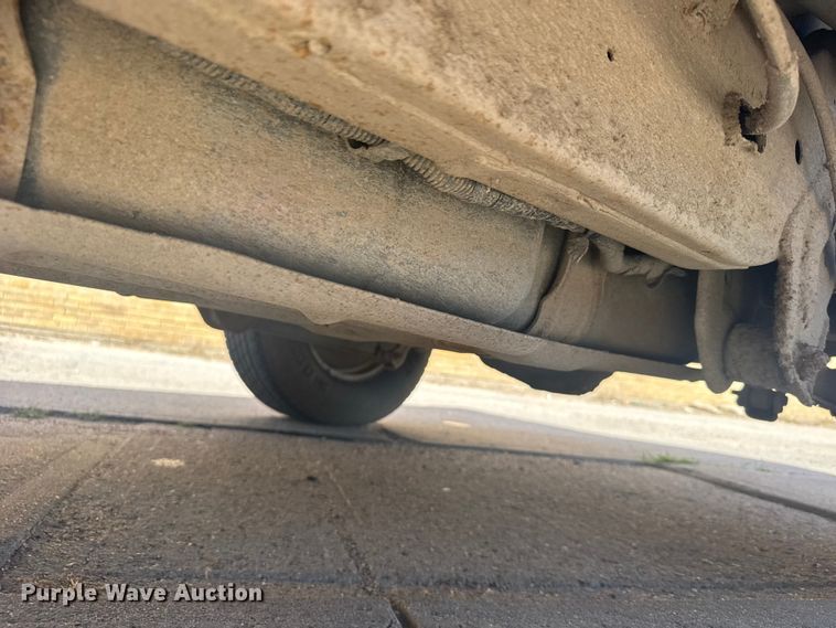 image for item EW4929 2001 Ford Expedition XLT SUV