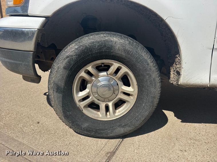 image for item EW4929 2001 Ford Expedition XLT SUV