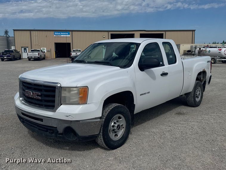 2010 GMC 2500 Ext. Cab pickup truck