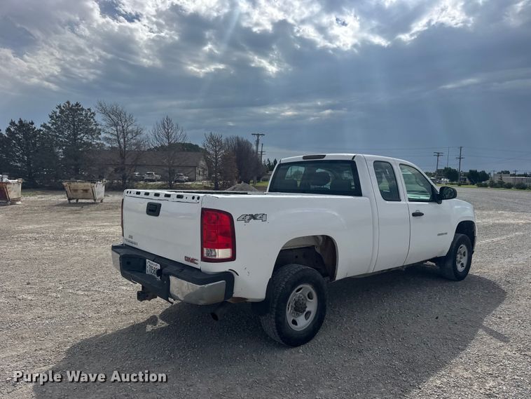 image for item EW4945 2010 GMC 2500 Ext. Cab pickup truck