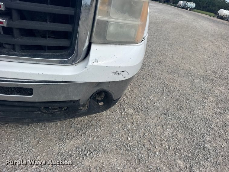 image for item EW4945 2010 GMC 2500 Ext. Cab pickup truck