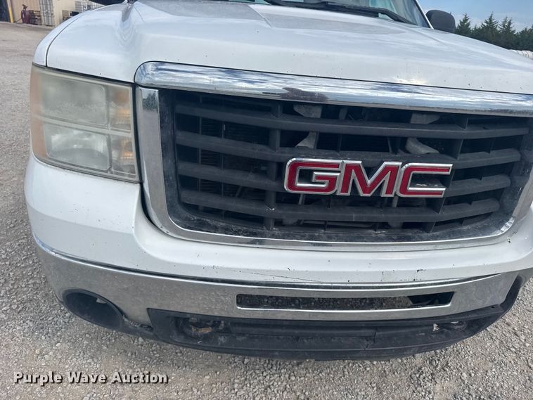 image for item EW4945 2010 GMC 2500 Ext. Cab pickup truck