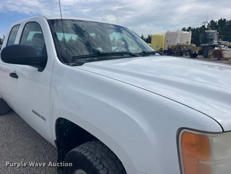image for item EW4945 2010 GMC 2500 Ext. Cab pickup truck