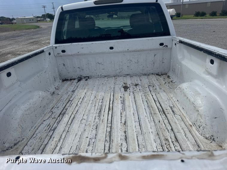 image for item EW4945 2010 GMC 2500 Ext. Cab pickup truck