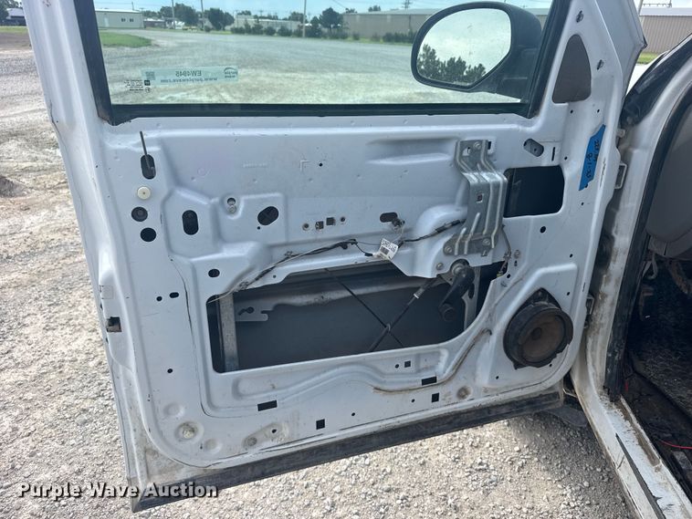 image for item EW4945 2010 GMC 2500 Ext. Cab pickup truck