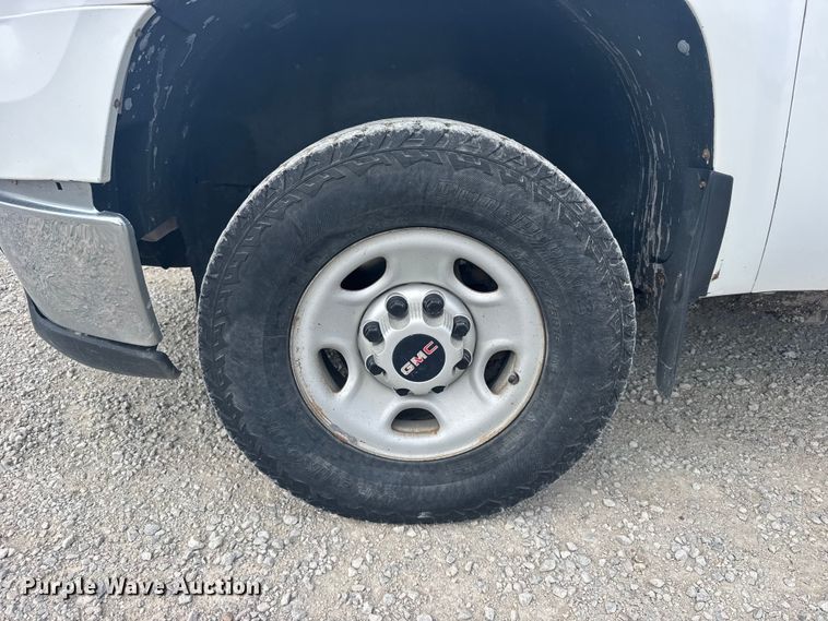 image for item EW4945 2010 GMC 2500 Ext. Cab pickup truck